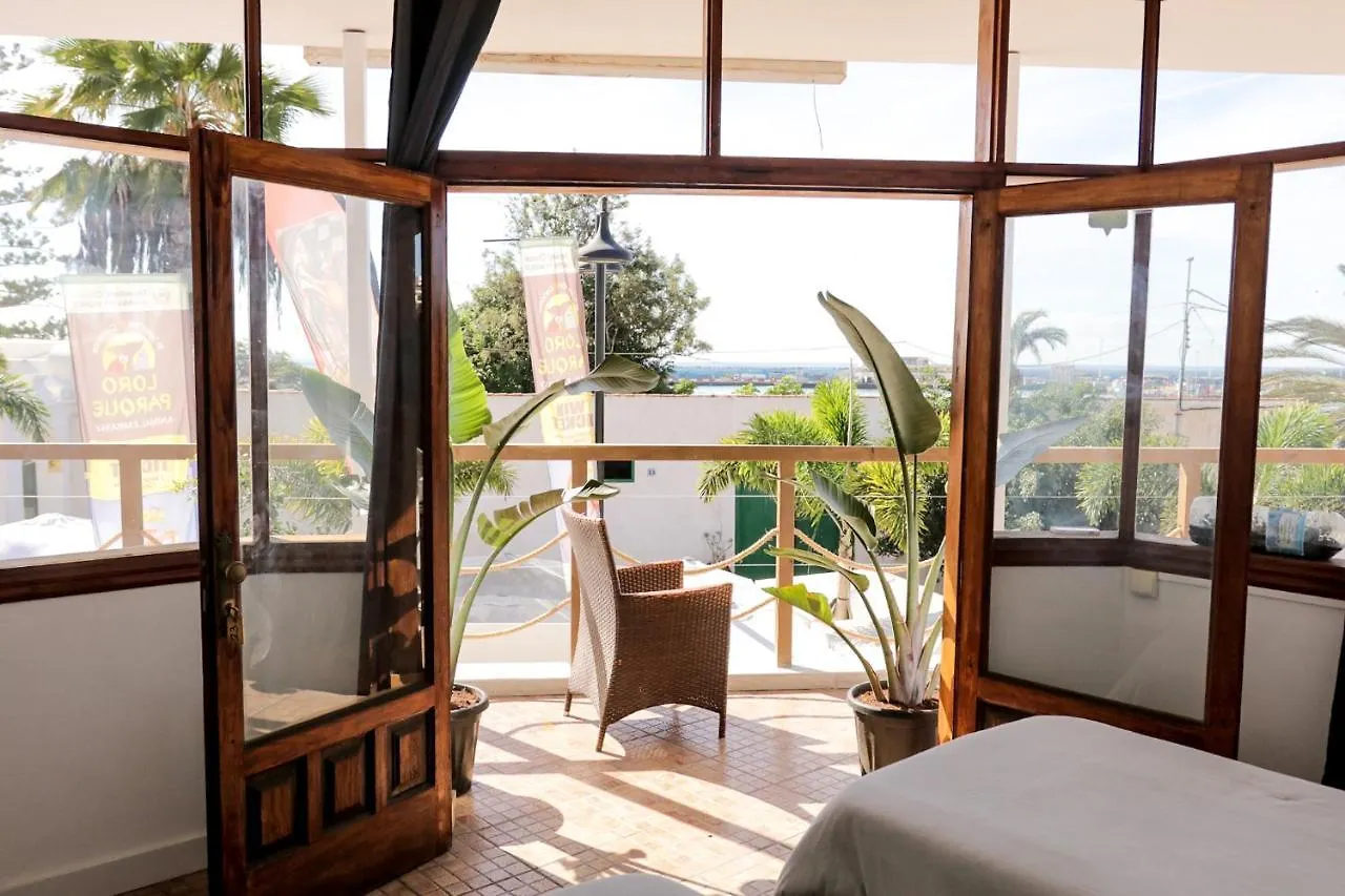 Hostal Albergue Ocean Nomads Coworking Arona