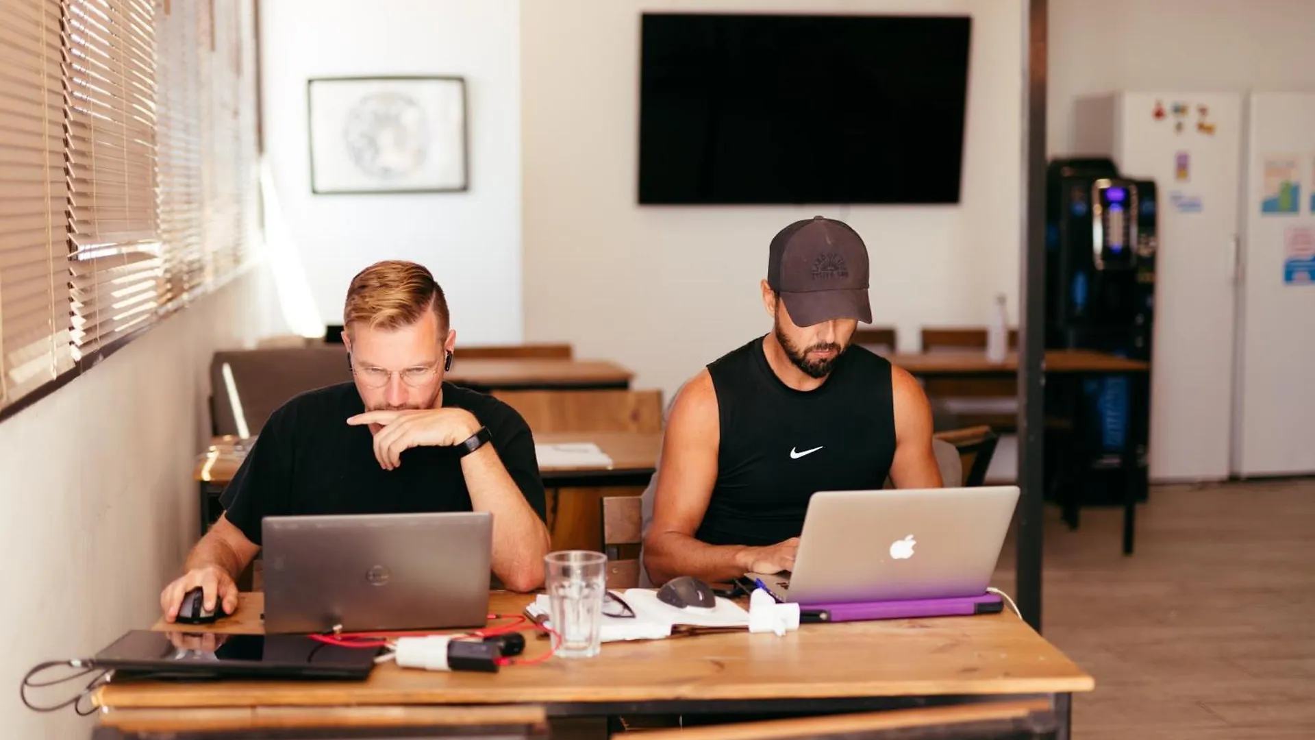 Albergue Ocean Nomads Coworking Arona  España