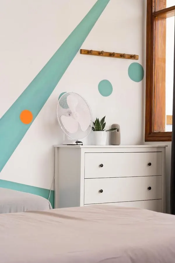 بيت شباب Ocean Nomads Coworking أرونا